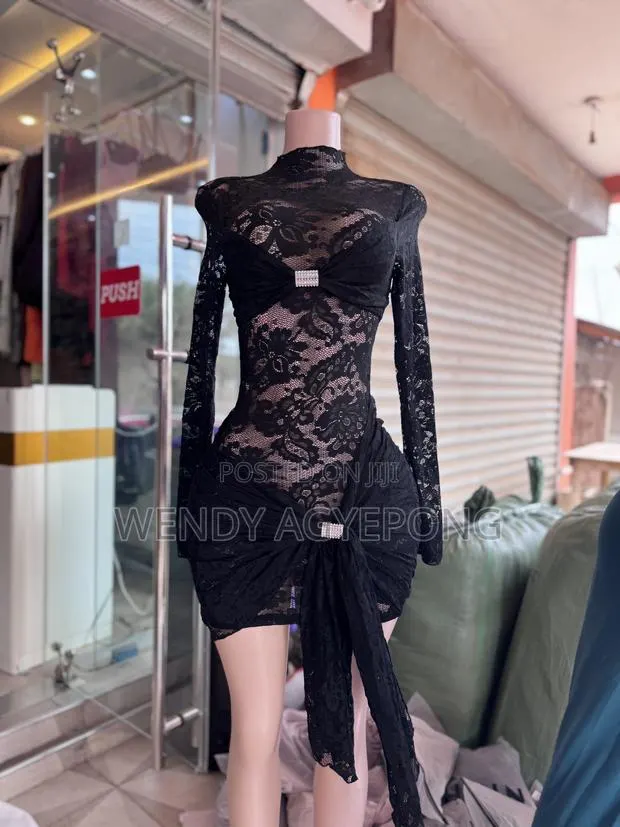 Ladies Dress · Photo 1
