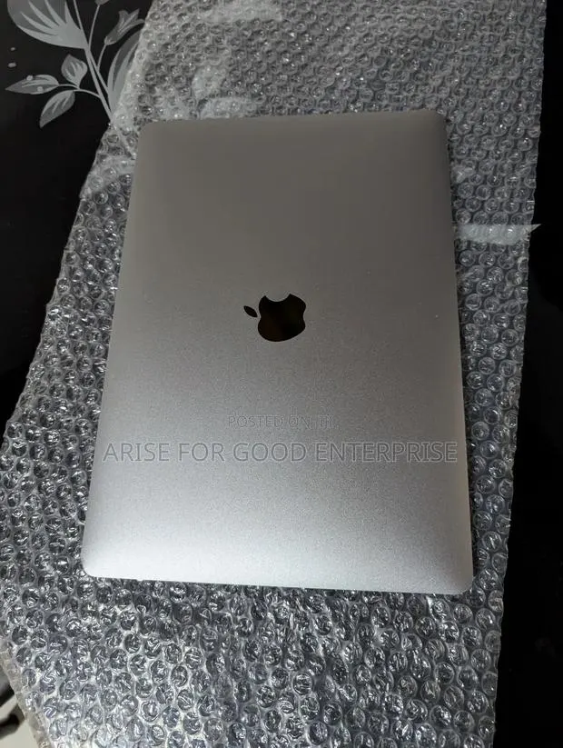 Laptop Apple MacBook 2017 8GB Intel Core i5 SSD 256GB · Photo 1