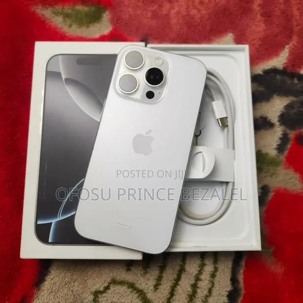 Apple iPhone 16 Pro 128 GB White · Photo 1