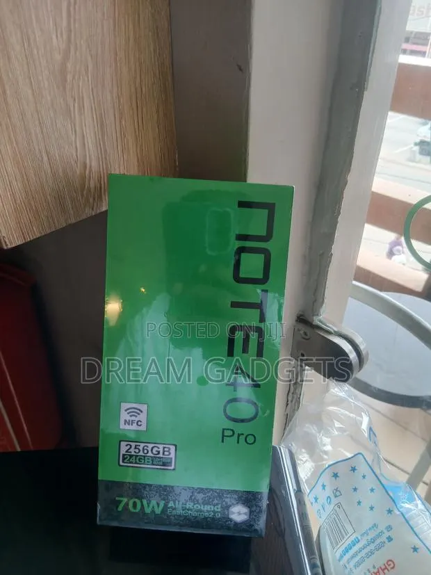 New Infinix Note 40 Pro 256 GB Black · Photo 1