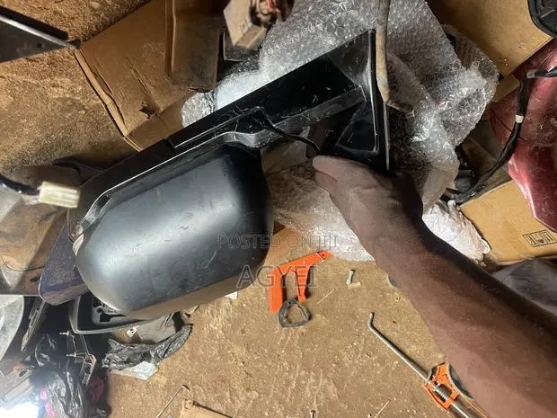 Driving Mirror Dealer · Photo 1