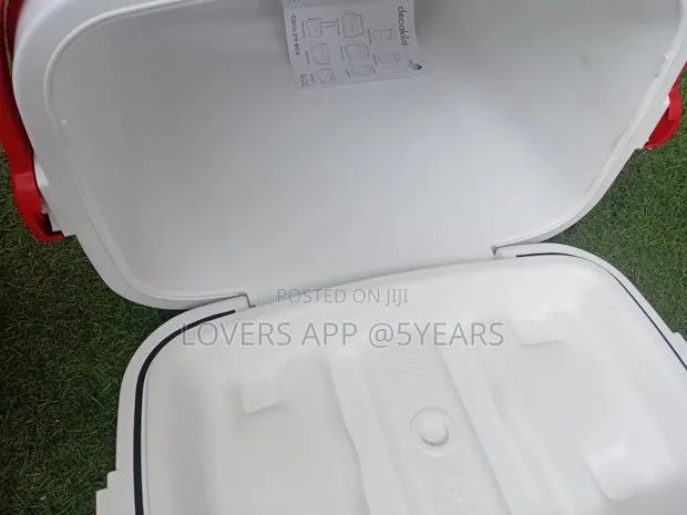Decakila Cooler Box – Stylish, Practical, and Travel-Friendly