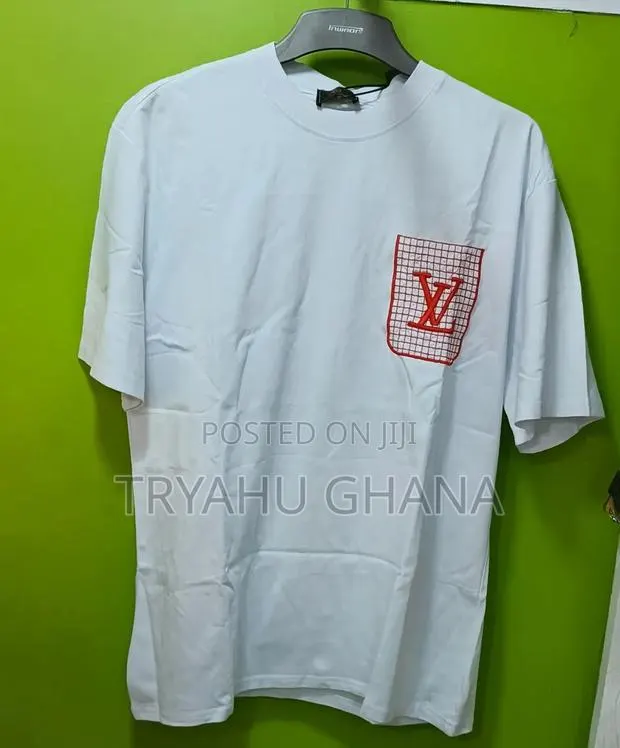 Louis Vuitton Original T-Shirts in Stock at Tryahu · Photo 1