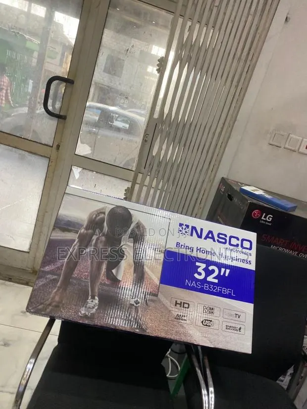 Durable Materials Nasco 32” FHD Satellite Tv · Photo 1