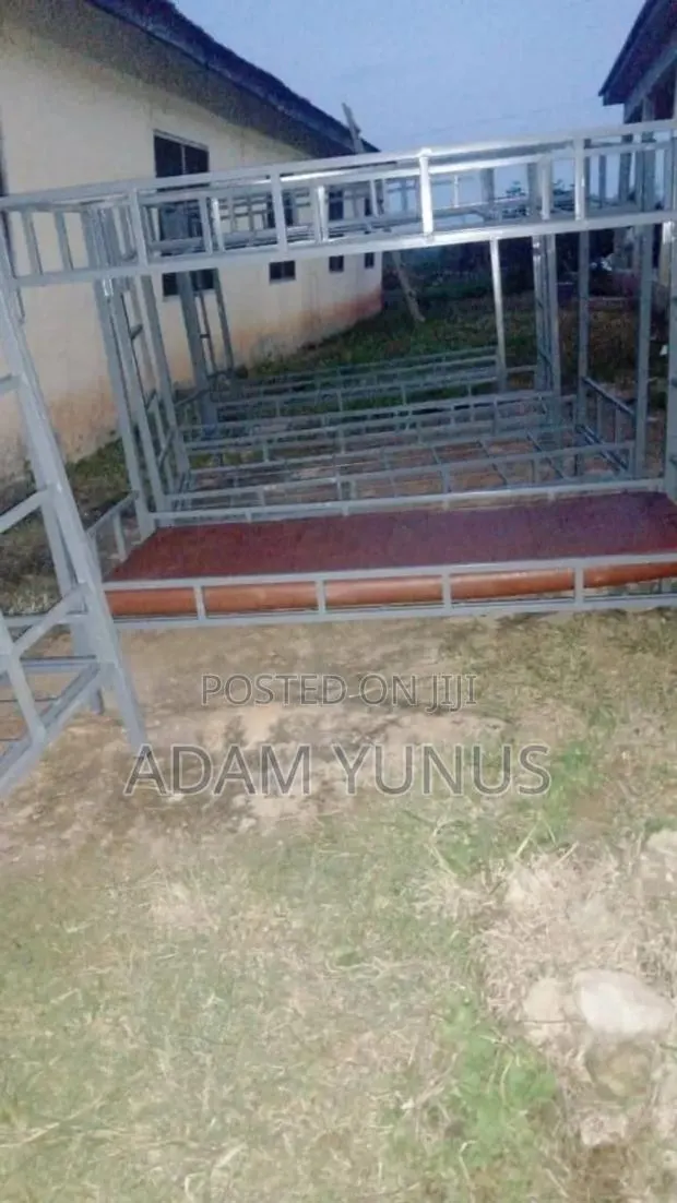 Student Bunk Bed · Photo 1