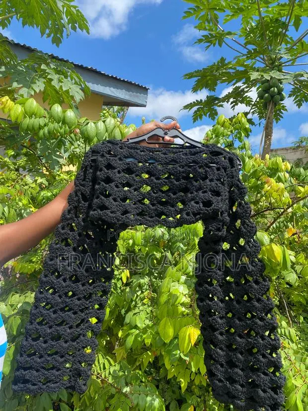 Crochet Shrug · Photo 1