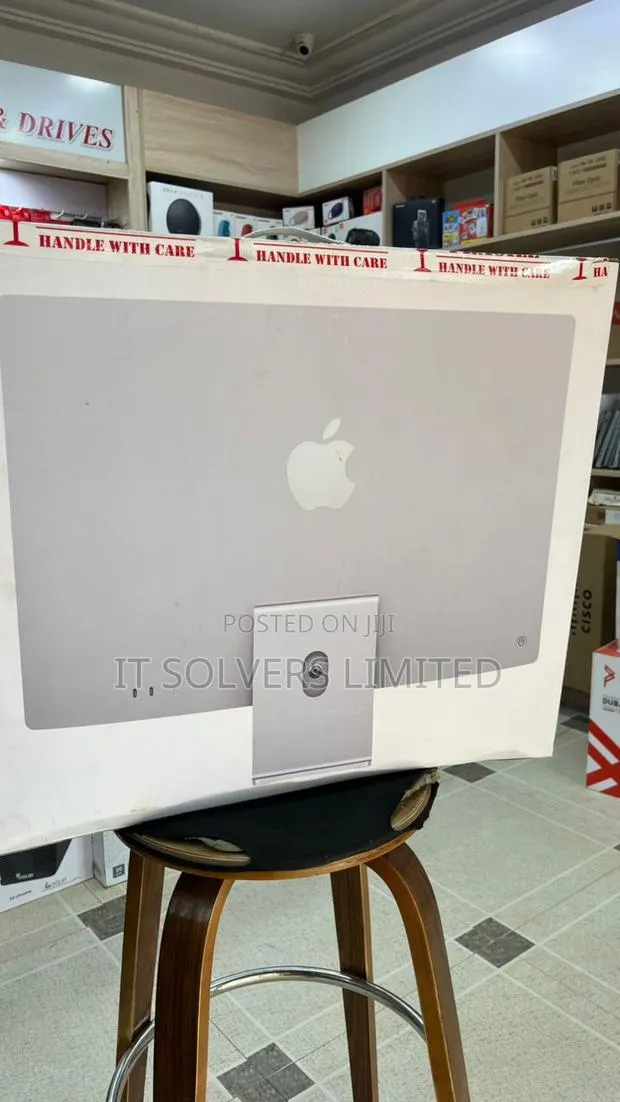 New Desktop Computer Apple iMac M4 16GB Apple M4 SSD 256GB · Photo 1