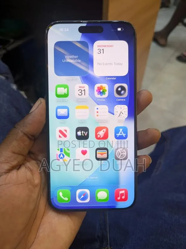 New Apple iPhone 15 Pro Max 256 GB · Photo 1