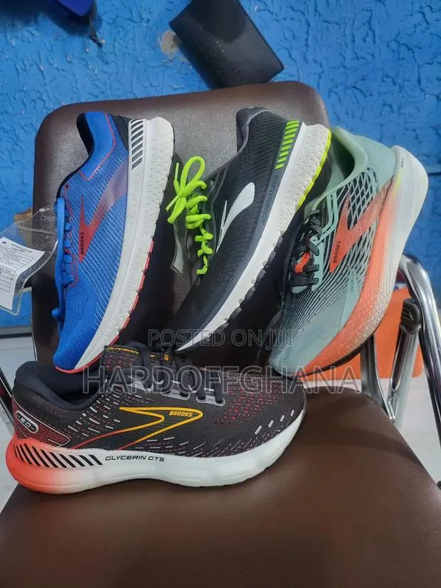 Brooks Running Trainers · Photo 1