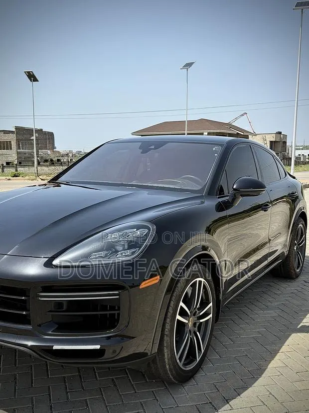 Porsche Cayenne Turbo Coupe AWD 2022 Black · Photo 1