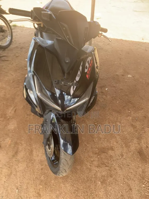 Yamaha 2019 Black