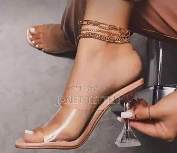 Slipper Heel · Photo 1