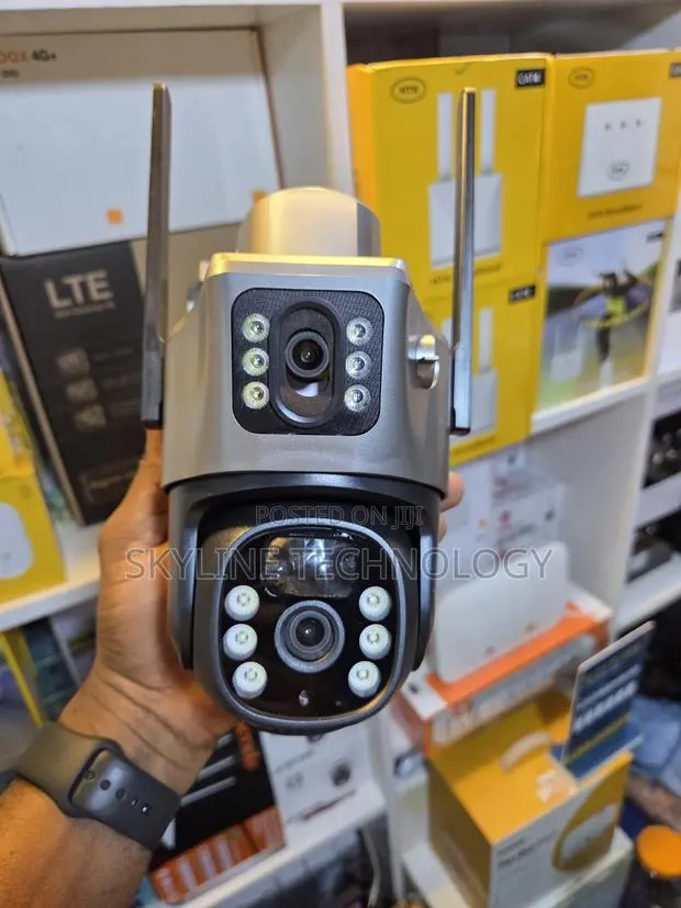 Authentic 4g Dual Lens Solar Powered Security Camera. · Photo 1