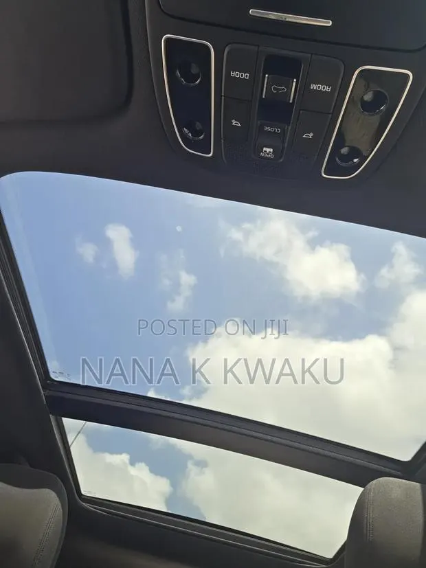 Kia Soul + 4dr Wagon (2.0L 4cyl 6A) 2015 Red · Photo 5