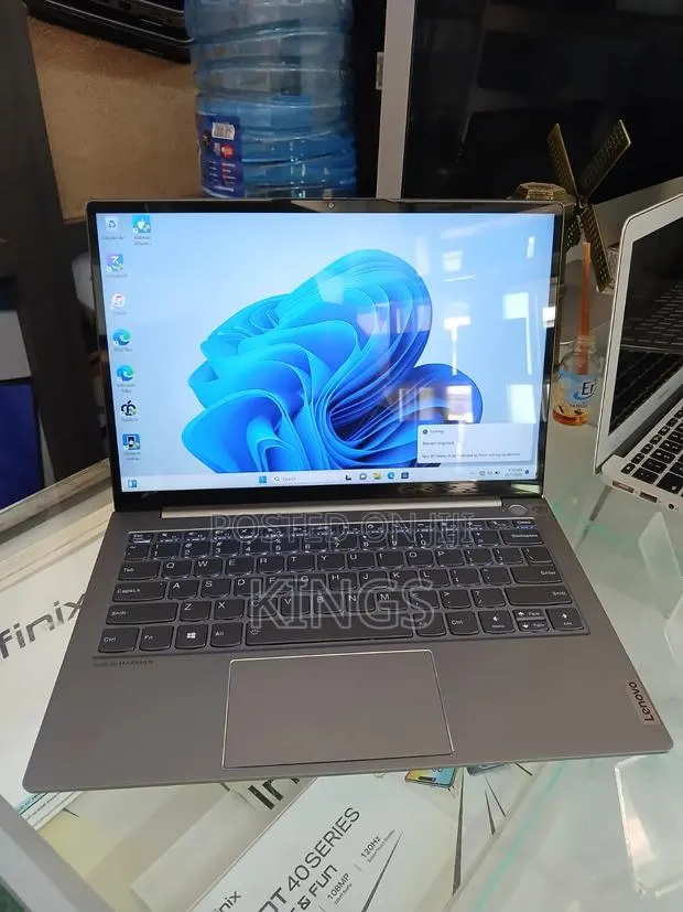 Laptop Lenovo ThinkBook 13 16GB Intel Core i7 SSD 512GB · Photo 1