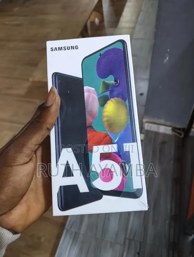 New Samsung Galaxy A51 128 GB Black · Photo 1