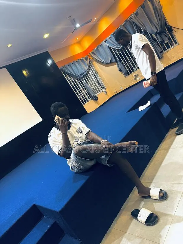 Navy Blue Heavy Industrial Floor Carpet for Church Auditorium · Photo 1