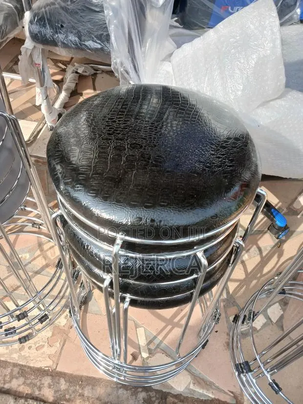 Potable Round Chair · Photo 1