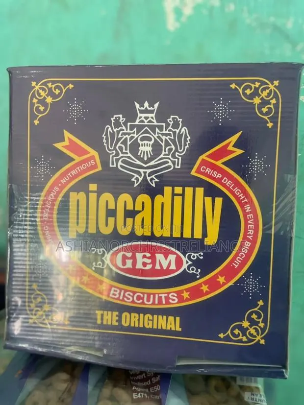 Christmas Biscuit Picadilly Gem Biscuits · Photo 1