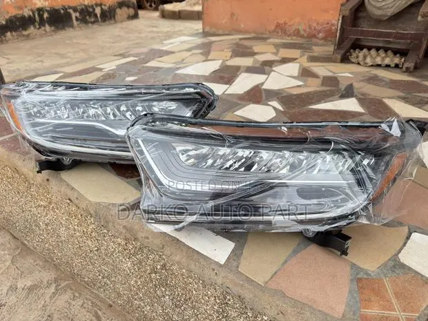 Honda CRV - 2019-2021 Headlight Full LED Available · Photo 1