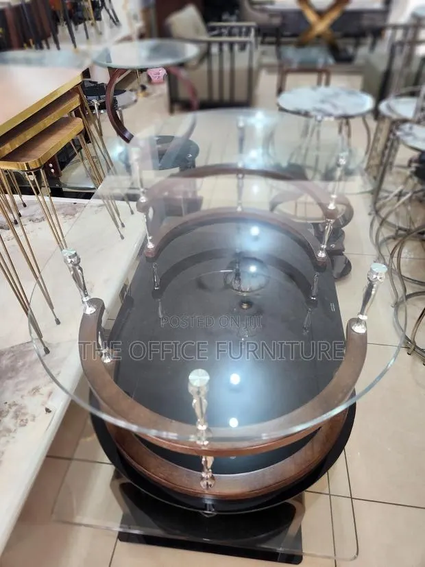 8mm Tempered Glass Centre Table · Photo 1