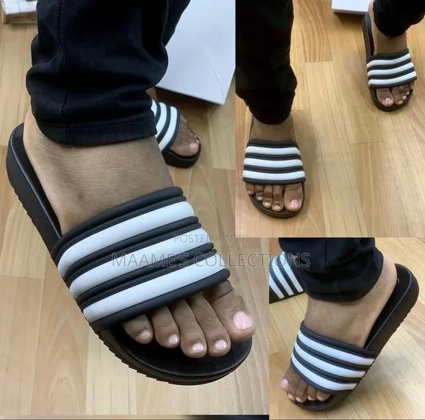 Gucci Unisex Black and White Slides / Slippers / Sandals · Photo 1