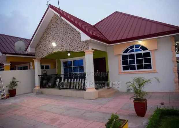 4bdrm House in Kb Properties, Baatsona Total for rent · Photo 1