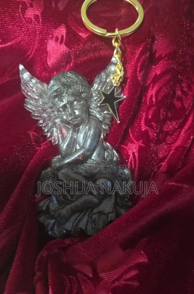 Key Chain for Holding Keys · Photo 1
