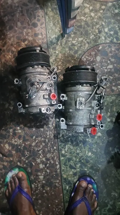 A/C Compressor Toyota Landcruiser Vdj200r 4.5l Urj202r 4.6l 2007-2019 · Photo 1