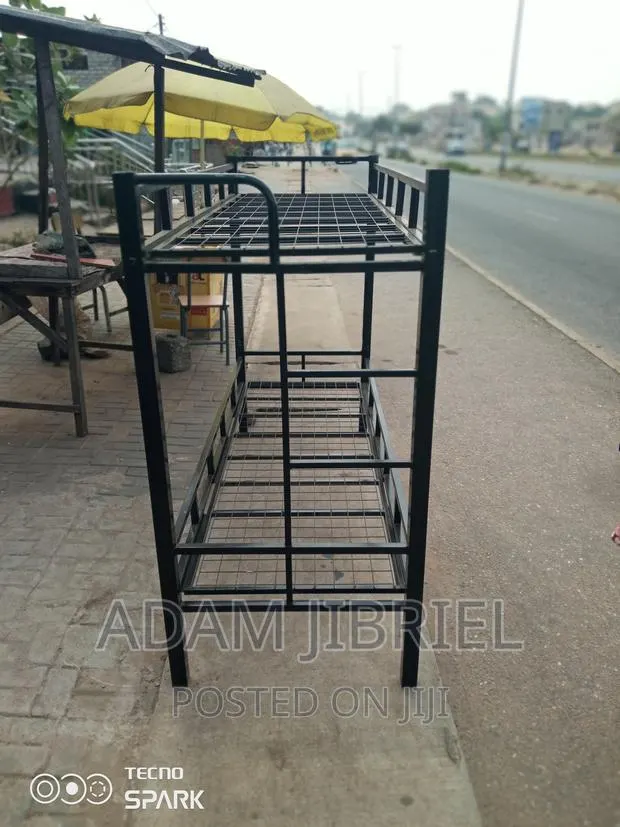 Students Bed Double Metal · Photo 1