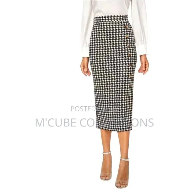 Houndstooth Side-Button Pencil Skirt · Photo 1
