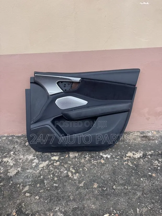 Acura RDX Door Trim 2019 - 2025 · Photo 1
