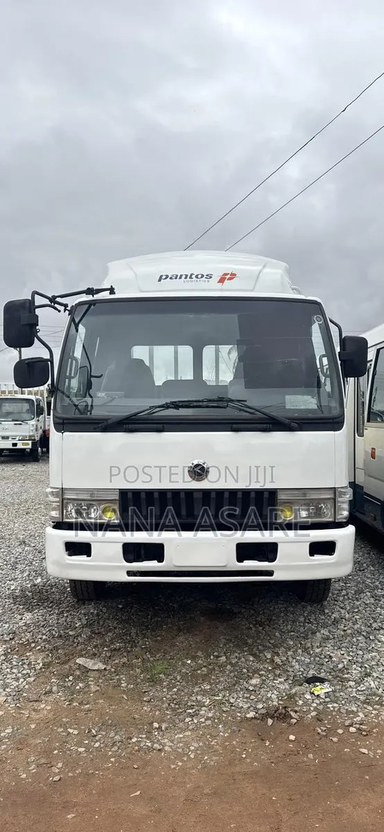 Kia Rhino 2 . 5 Ton · Photo 1