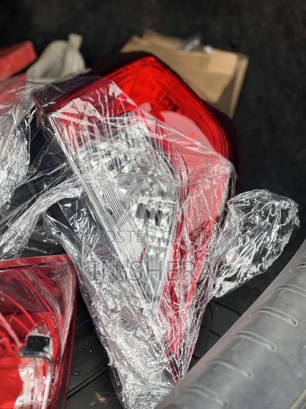 Honda Civic Taillight 2016 2017 2018 2019 2020 2021 · Photo 1