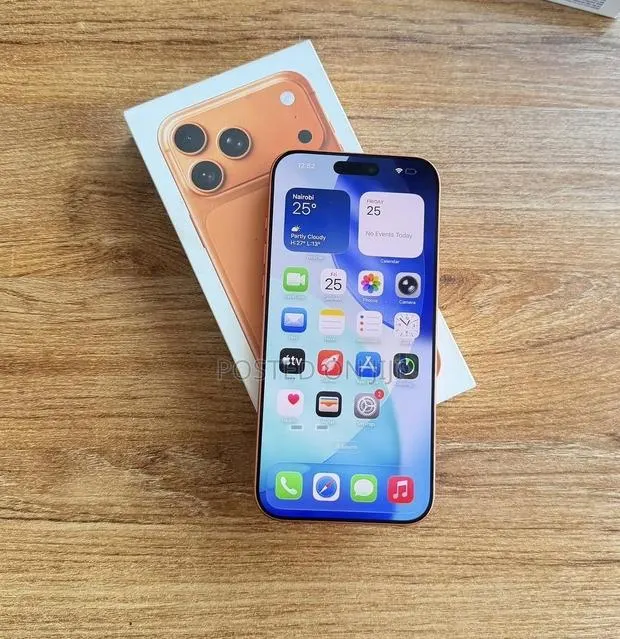 Apple iPhone 17 Pro Max 512 GB Orange · Photo 1