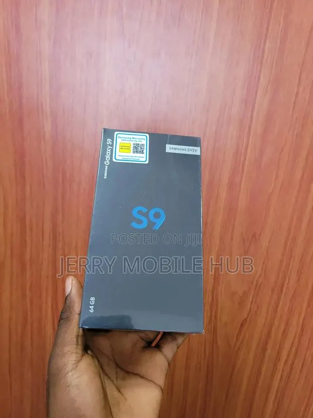 New Samsung Galaxy S9 128 GB Black · Photo 1