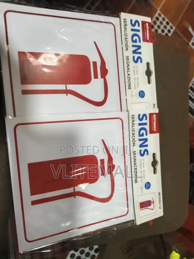 Fire Extinguisher Sign Mu333-12 · Photo 1