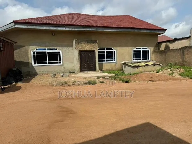 Commercial · Photo 1
