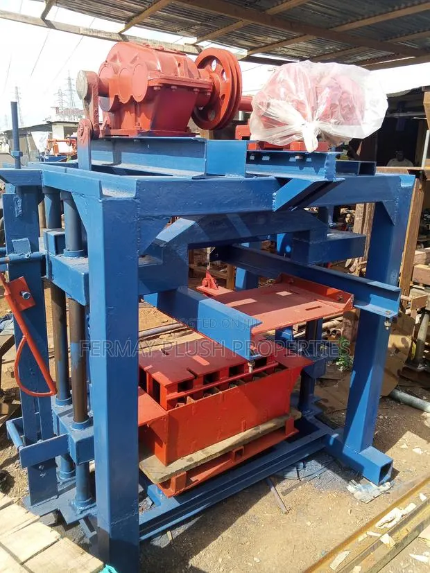 Reliable Industrial Block Machines · Photo 4