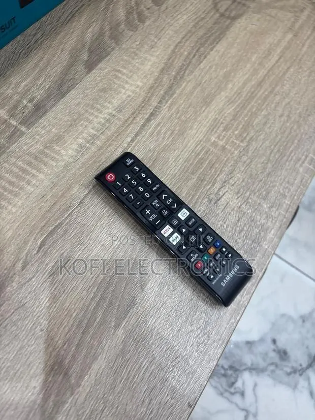 Samsung Tv Remote Comfortable Grip Smooth Functionality · Photo 1
