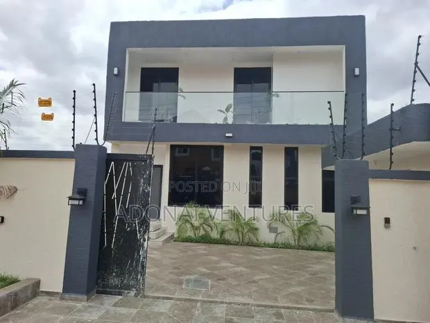4bdrm House in Atasomanso, Kumasi Metropolitan for sale · Photo 1
