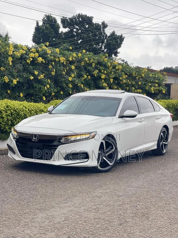 Honda Accord 2020 White · Photo 1