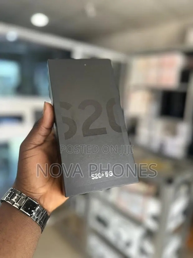 New Samsung Galaxy S20+ 128 GB Black · Photo 1