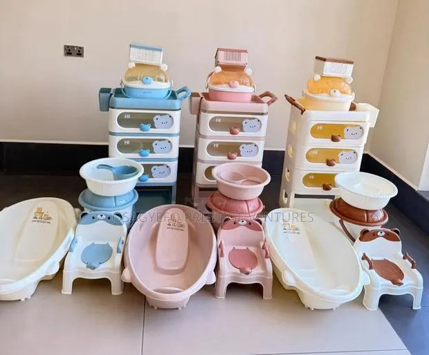 Quality Bath Set With 3drawer Storage Cabinet · Photo 1
