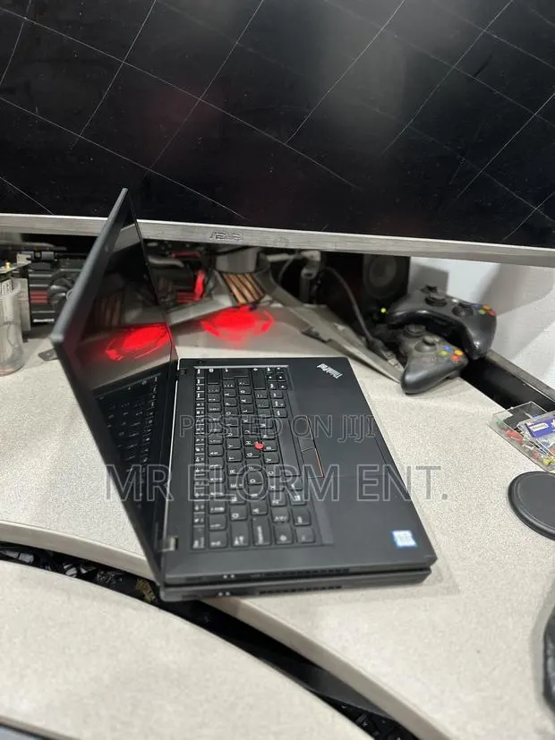 Laptop Lenovo ThinkPad T470 8GB Intel Core i5 SSD 128GB · Photo 1
