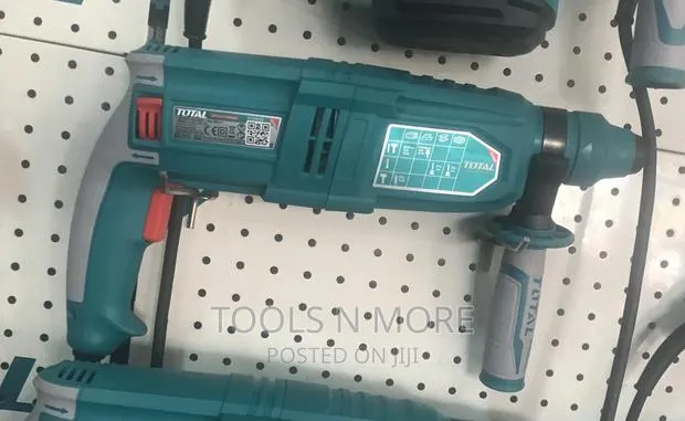 TOTAL Rotary Hammer 800W · Photo 1