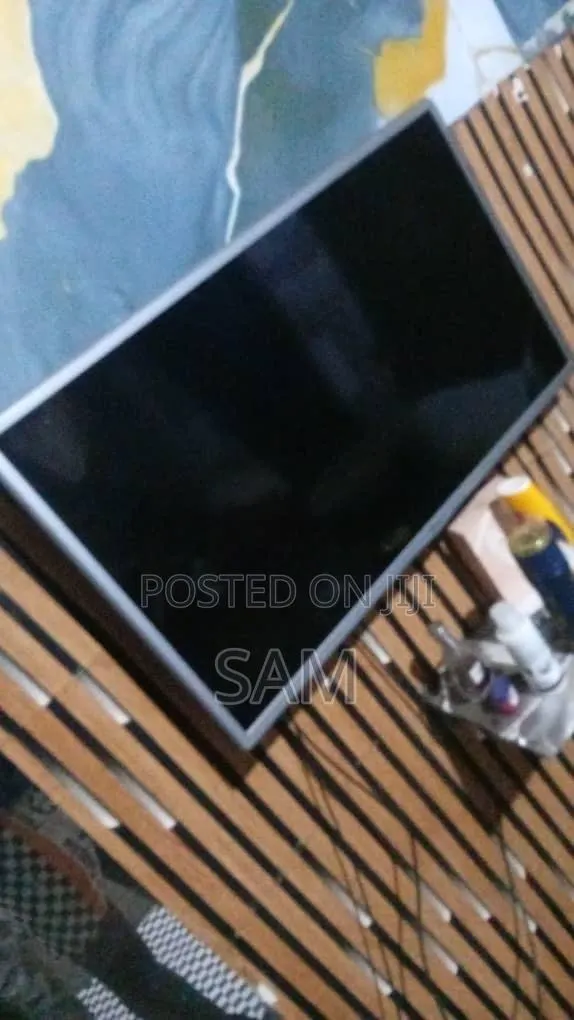 Home Used TV · Photo 1