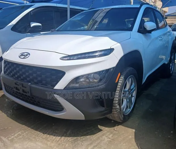 Hyundai Kona 2021 White · Photo 1