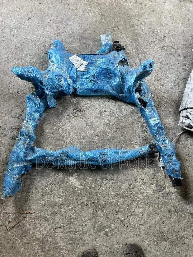 Honda CRV 2017- 2022 Front Beam · Photo 1