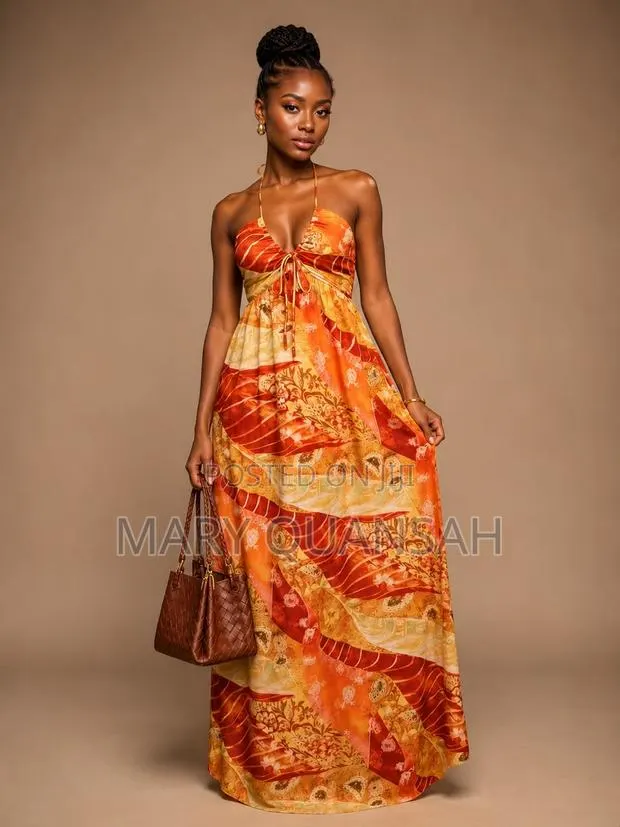 Straight Dress · Photo 1